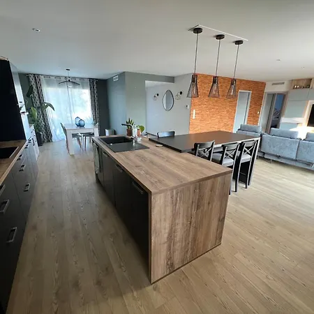 펜션 Maison Moderne Avec Piscine, Pres De Et Foret Daux